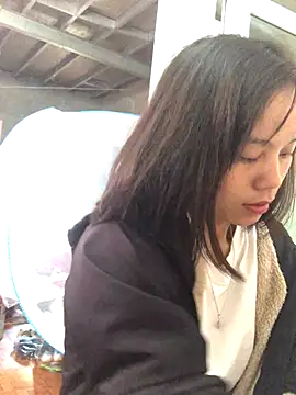 Trangbabylove online show from November 16, 2025, 1:22 am