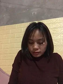 Trangbabylove online show from March 3, 2026, 2:34 pm