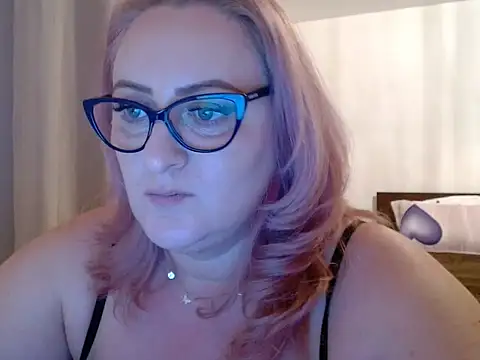 Snapshot of sweetmayaxx chatting on November 16, 2025, 6:57 pm sweetmayaxx online show from November 16, 2025, 6:57 pm