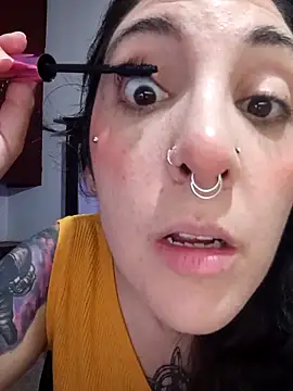 Melinerd online show from March 3, 2026, 6:14 pm