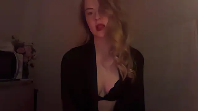 Snapshot of Josefinswe chatting on February 27, 2026, 7:47 pm Josefinswe online show from February 27, 2026, 7:47 pm