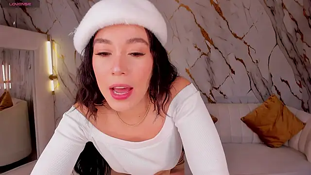 Snapshot of ZaraKafruni chatting on February 27, 2026, 4:23 am ZaraKafruni online show from February 27, 2026, 4:23 am