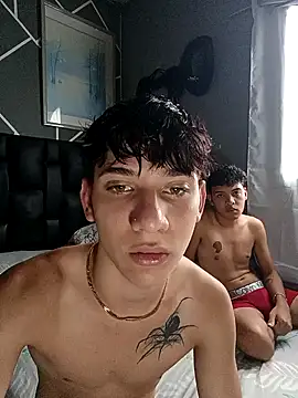 Snapshot of David_princess chatting on November 17, 2025, 6:57 pm David princess online show from November 17, 2025, 6:57 pm