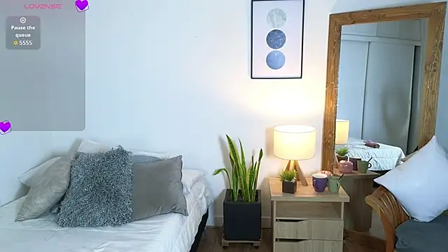 ChaosDoll   online show from February 4, 2026, 8:03 pm