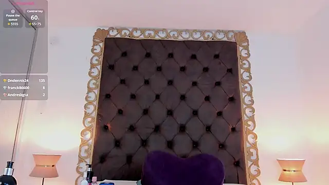 AlinaMilf online show from March 9, 2026, 7:40 pm