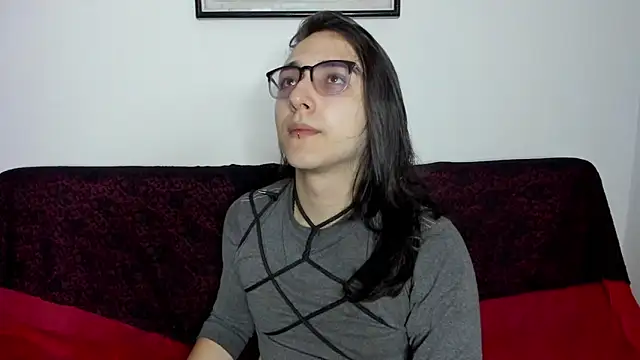 Snapshot of Amoneth_Xx chatting on November 26, 2025, 8:32 pm Amoneth Xx online show from November 26, 2025, 8:32 pm