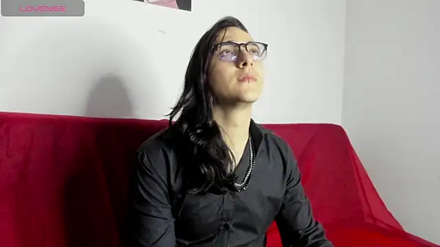 Snapshot of Amoneth_Xx chatting on December 22, 2025, 4:09 am Amoneth Xx online show from December 22, 2025, 4:09 am