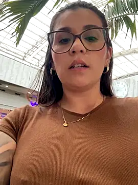 Snapshot of kaily_monroe chatting on December 18, 2025, 8:15 pm kaily monroe online show from December 18, 2025, 8:15 pm