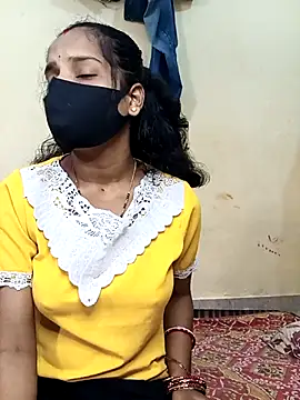 Desi Hot Queen online show from November 25, 2025, 3:06 am