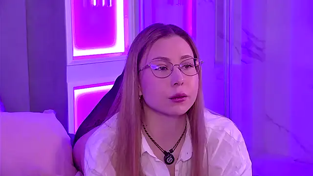 -SaraBlack- online show from December 19, 2025, 5:09 pm