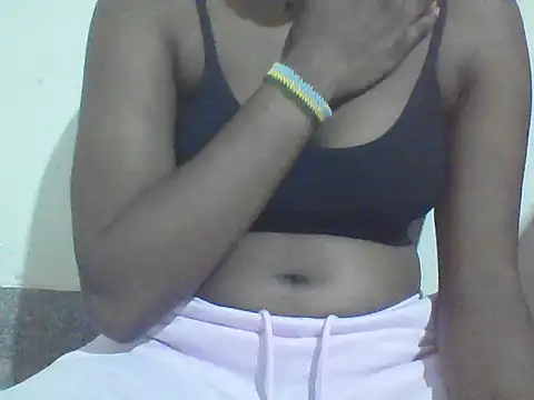 Snapshot of StormzyLeila chatting on November 21, 2025, 3:05 am StormzyLeila online show from November 21, 2025, 3:05 am