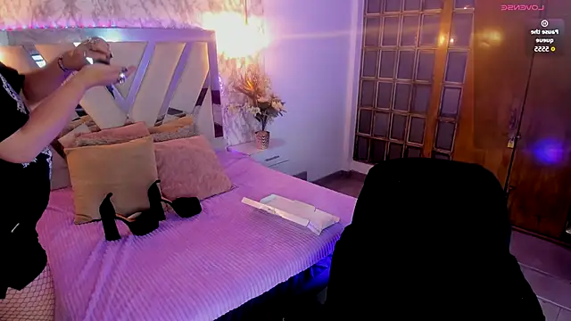 LILITH LIBELULA online show from November 20, 2025, 7:57 pm