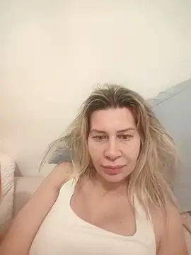 NaughtyClaudia  online show from February 16, 2026, 7:59 am