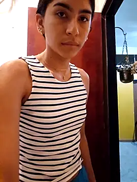 skinnyrox online show from December 16, 2025, 2:33 pm