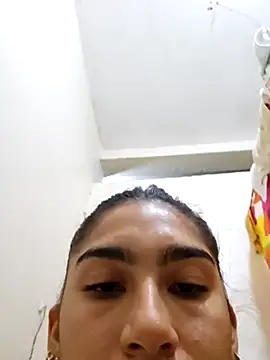 skinnyrox online show from February 13, 2026, 2:18 am