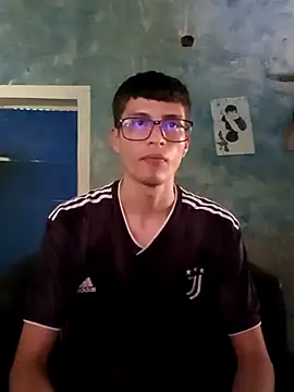 Snapshot of Adrian_sxp chatting on November 18, 2025, 5:06 pm Adrian sxp online show from November 18, 2025, 5:06 pm