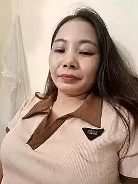 Moon-night222 online show from December 3, 2025, 12:36 pm