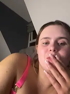 Snapshot of Blonde_Bunny chatting on February 22, 2026, 11:36 pm Blonde Bunny online show from February 22, 2026, 11:36 pm