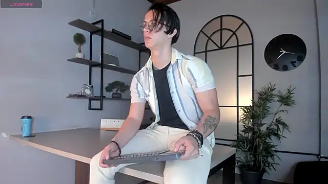 Brandon starkk online show from March 28, 2026, 11:43 am