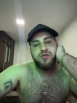 Snapshot of Andreiandu23 chatting on March 28, 2026, 8:30 pm Andreiandu23 online show from March 28, 2026, 8:30 pm