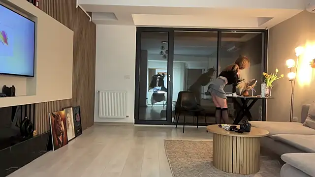 Jolienne online show from February 27, 2026, 10:10 pm