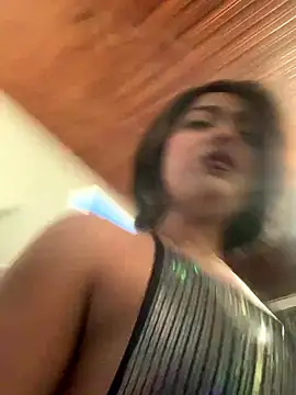 Snapshot of LilithMonette chatting on March 3, 2026, 2:39 am LilithMonette online show from March 3, 2026, 2:39 am