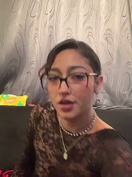 Snapshot of LilithMonette chatting on March 13, 2026, 2:51 am LilithMonette online show from March 13, 2026, 2:51 am