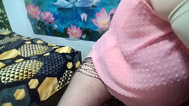 AnnaXGoldX online show from April 22, 2026, 7:22 am