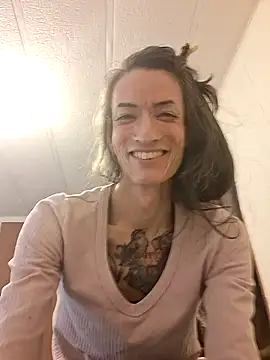 MaitressePomme3 online show from December 13, 2025, 11:10 pm