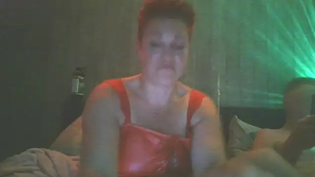 Snapshot of wijMV chatting on May 3, 2026, 5:08 pm wijMV online show from May 3, 2026, 5:08 pm