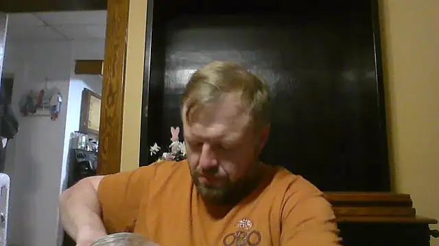 Snapshot of TheOneDonShaun chatting on April 2, 2026, 4:43 am TheOneDonShaun online show from April 2, 2026, 4:43 am