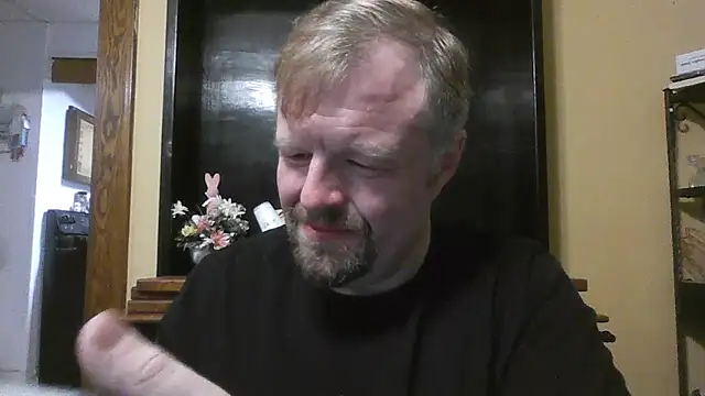 Snapshot of TheOneDonShaun chatting on April 4, 2026, 2:54 am TheOneDonShaun online show from April 4, 2026, 2:54 am