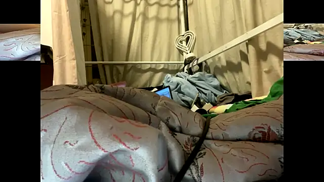 Snapshot of Beans543 chatting on November 17, 2025, 12:22 pm Beans543 online show from November 17, 2025, 12:22 pm