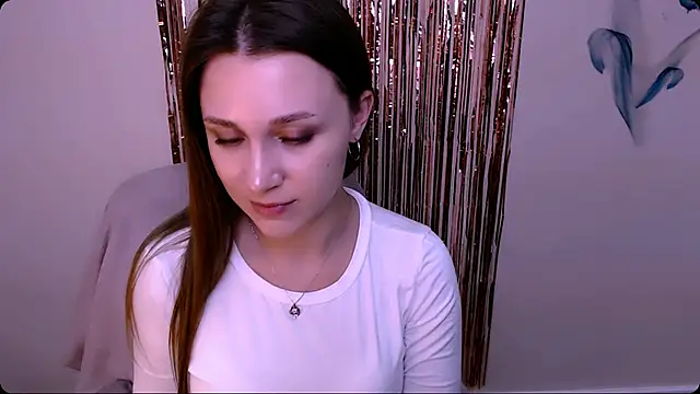 Snapshot of MillaTems_ chatting on July 5, 2026, 1:07 pm MillaTems online show from July 5, 2026, 1:07 pm