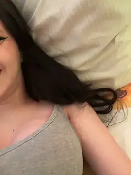 bettyButterfly online show from May 31, 2026, 12:34 pm