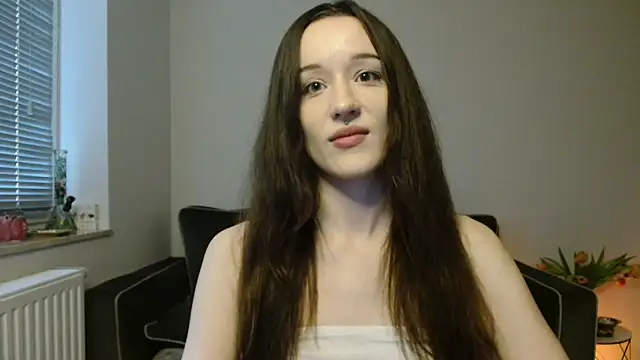 Tinybutt5368 online show from March 12, 2026, 4:02 pm