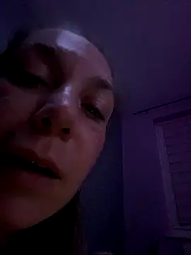 Snapshot of Rosegold69 chatting on November 19, 2025, 11:05 pm Rosegold69 online show from November 19, 2025, 11:05 pm