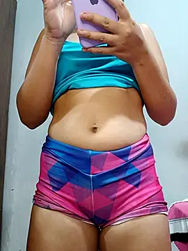 Snapshot of moreninhazinha chatting on February 18, 2026, 1:12 am moreninhazinha online show from February 18, 2026, 1:12 am