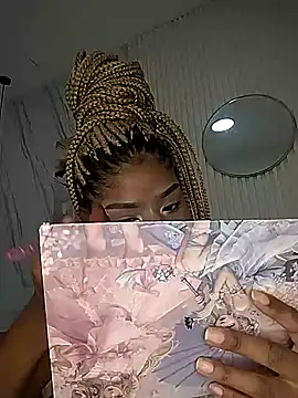 Afro Luna online show from May 8, 2026, 11:15 am