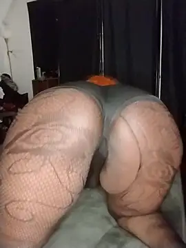 VenezuelaLuxeNoir online show from April 13, 2026, 7:36 am