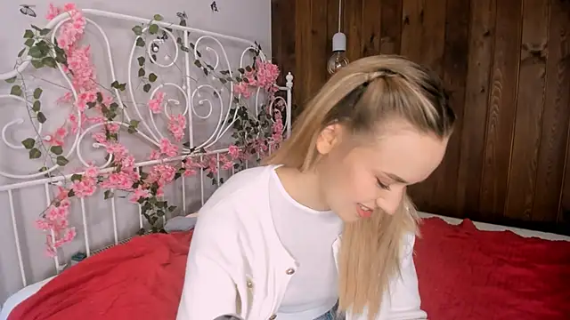 KristleKirst online show from November 28, 2025, 11:13 am