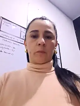 Snapshot of Sex_Annie chatting on May 8, 2026, 4:51 am Sex Annie online show from May 8, 2026, 4:51 am