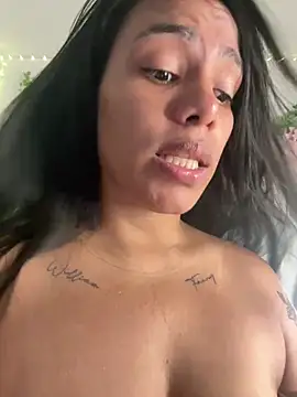 ArielleMillerr- online show from April 4, 2026, 5:43 pm