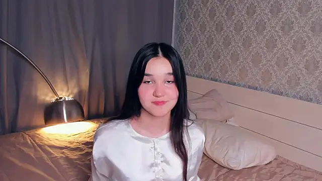 MeliaMelchiori online show from December 1, 2025, 10:59 pm