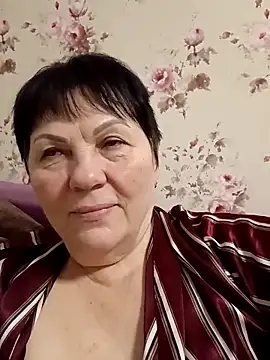 Snapshot of OliviaaSkyy chatting on February 15, 2026, 5:15 am OliviaaSkyy online show from February 15, 2026, 5:15 am