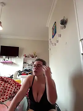 missseduction24 online show from February 2, 2026, 9:08 am