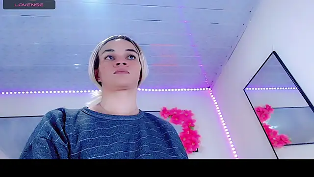 Karla hot777 online show from March 27, 2026, 1:22 pm