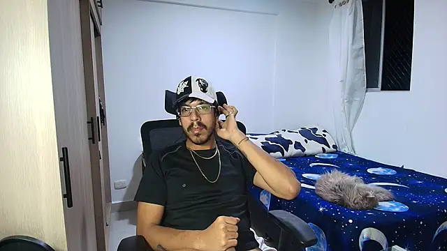 naitt  online show from December 4, 2025, 9:40 am