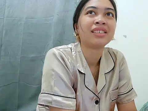 Snapshot of Ursexyasianskinny chatting on March 27, 2026, 5:57 am Ursexyasianskinny online show from March 27, 2026, 5:57 am