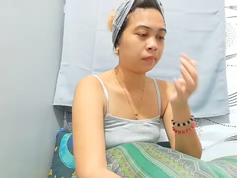 Ursexyasianskinny online show from May 16, 2026, 5:48 am